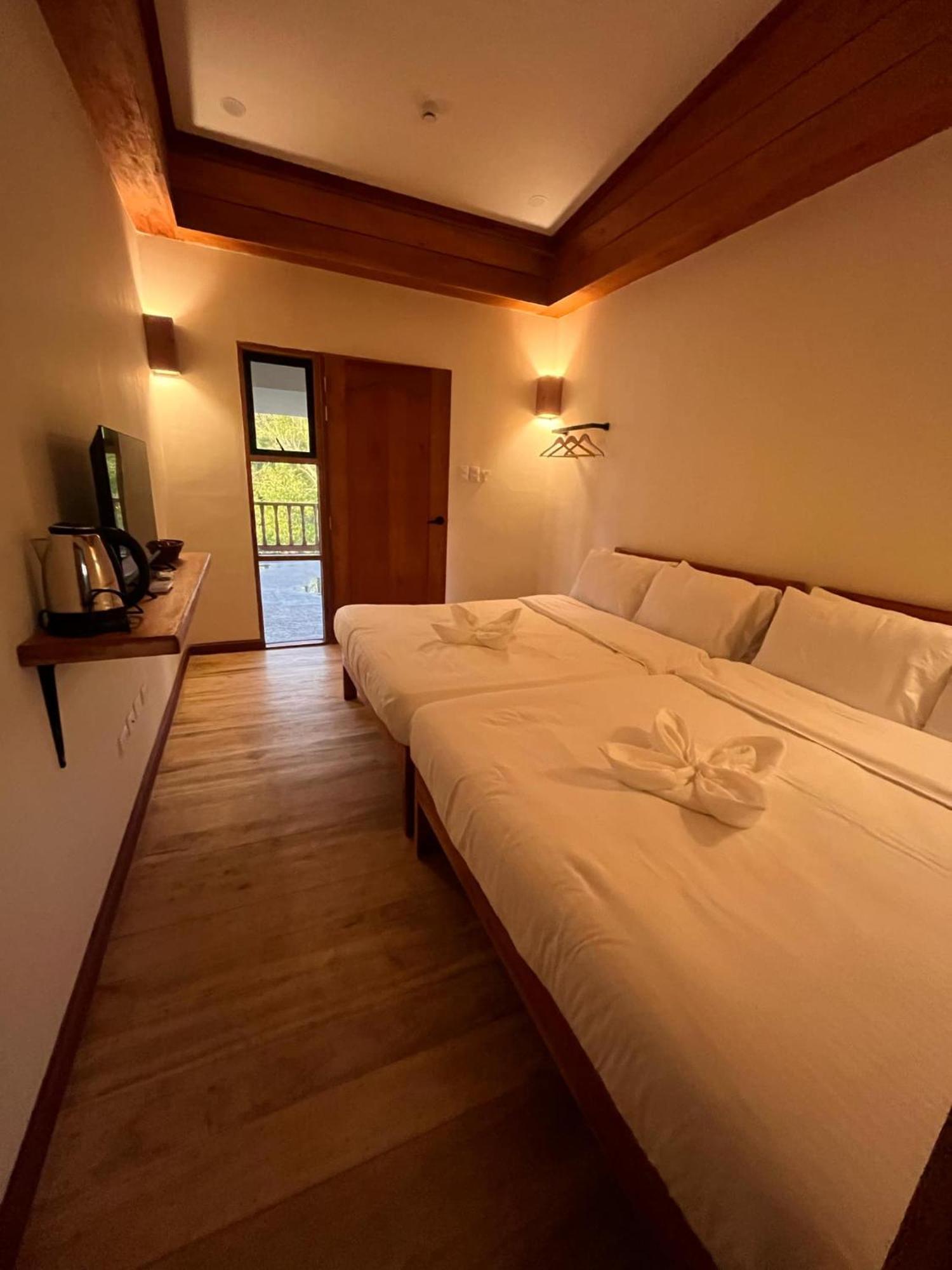 Tabularasa - T Palawan Hotel New Agutaya ภายนอก รูปภาพ